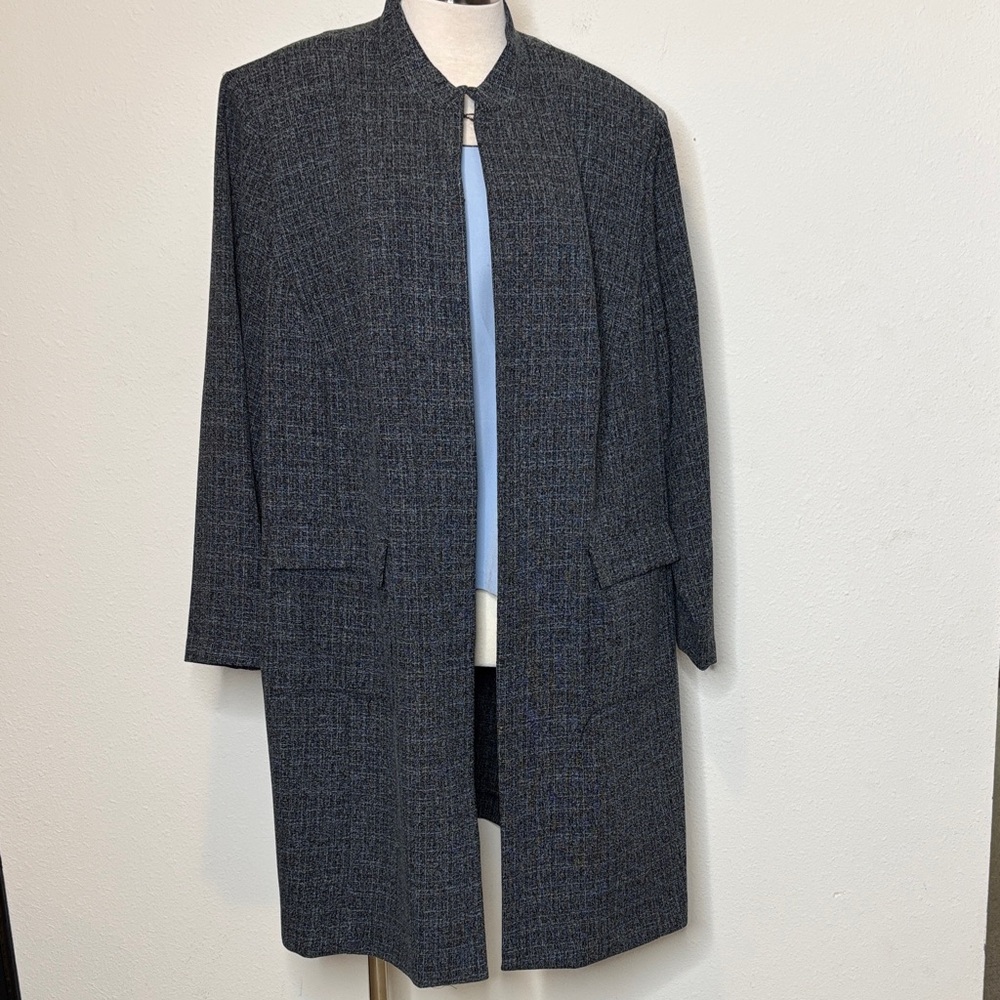 Dress Barn size 20W Women's Black long Blazer